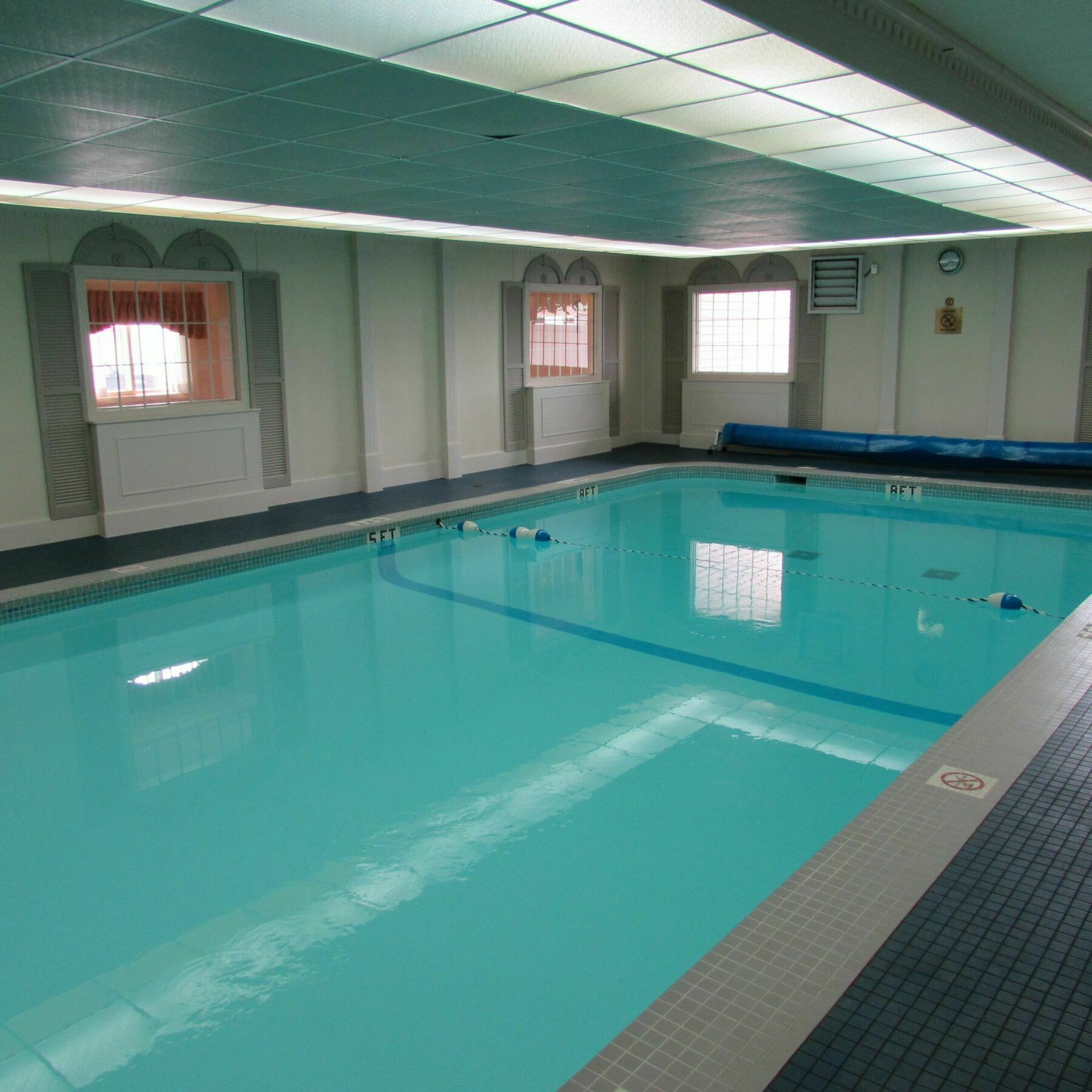Magnuson Grand Pioneer Inn And Suites Escanaba Buitenkant foto